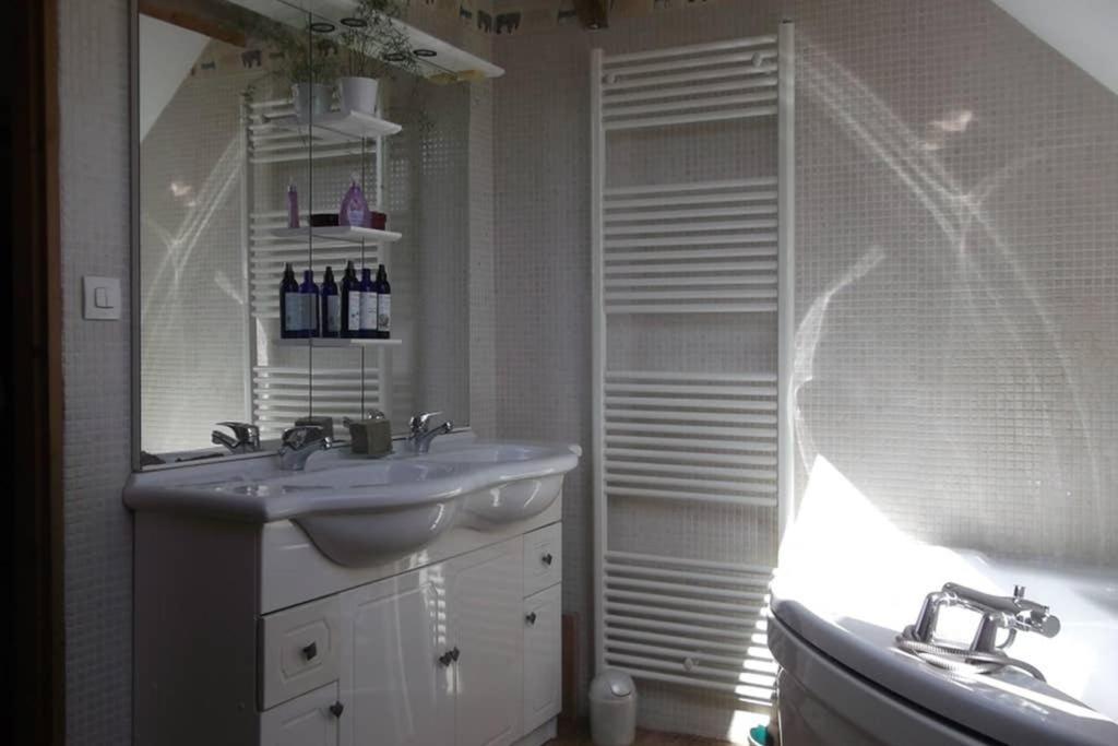 Jolie Maison Avec Jardin - 2 Chambres Le Hamel  Dış mekan fotoğraf